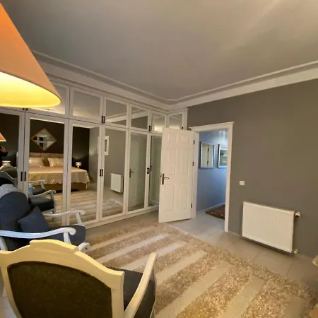 Life Apartmán